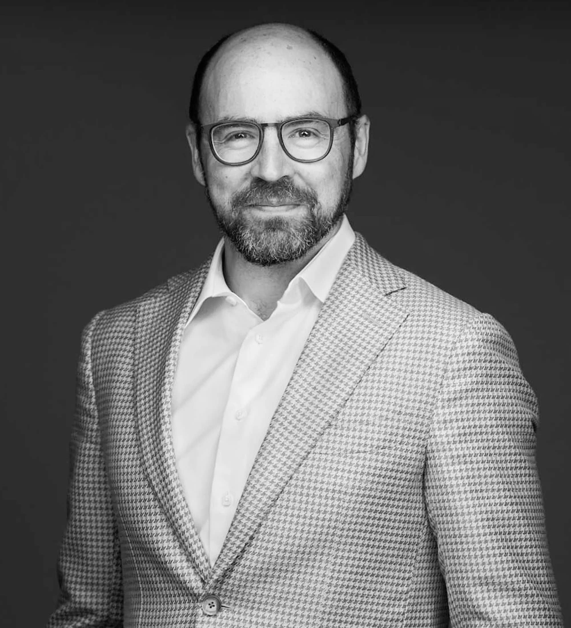 Portait of Phil Auerback in Black and White