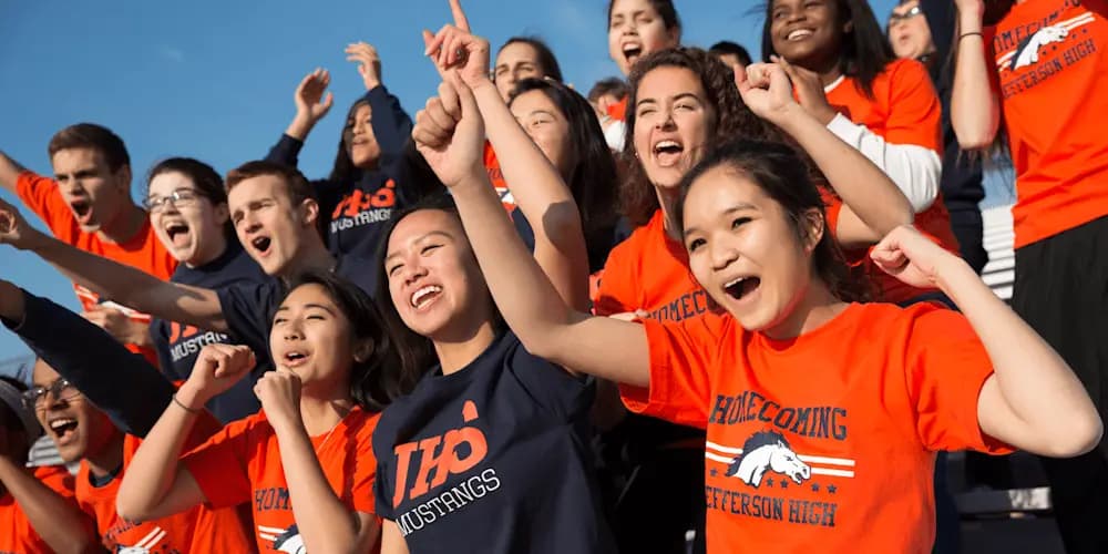 2014-12-12_HS_Grandstand-1635-2_CROPPED_2x1_V1_mffcer-1765994508773-ytour.png