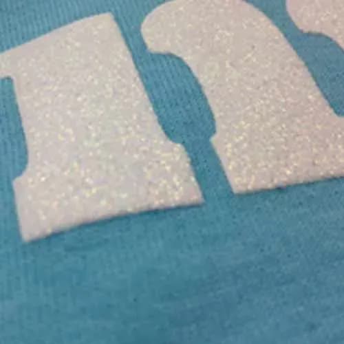 glitter6-2d6bce1edac8222bc2256a1edb48ce617ed4cc6a331139eeb410cb69f845213a-1776272045919-1jltn.webp