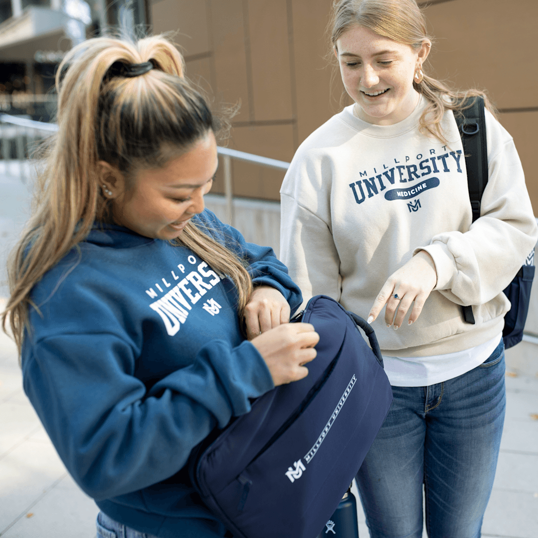 Custom Bags and Backpacks: A Style-by-Style Guide to Logo Bags, Custom Event Bags, and More