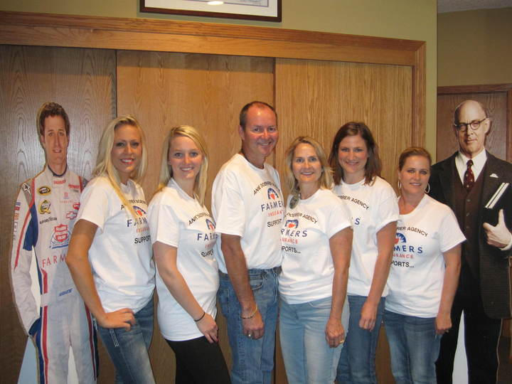 insurance company team photo